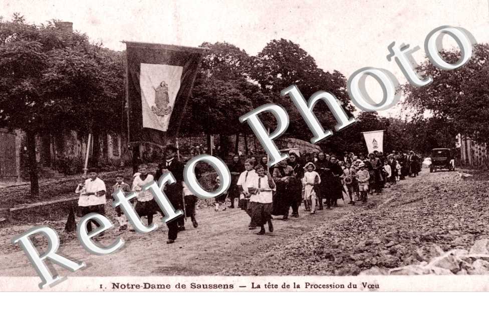 Notre Dame de Saussens  La tete de la procession du Voeu