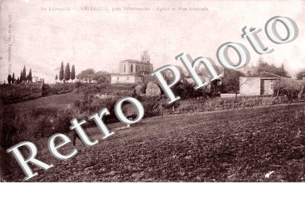 eglise et vue generale