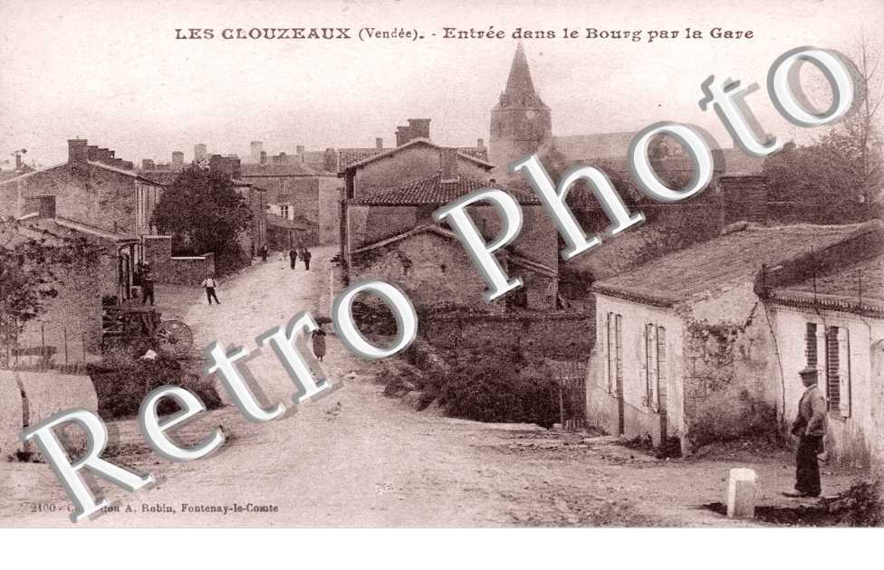 Entrée dans le bourg par la gare