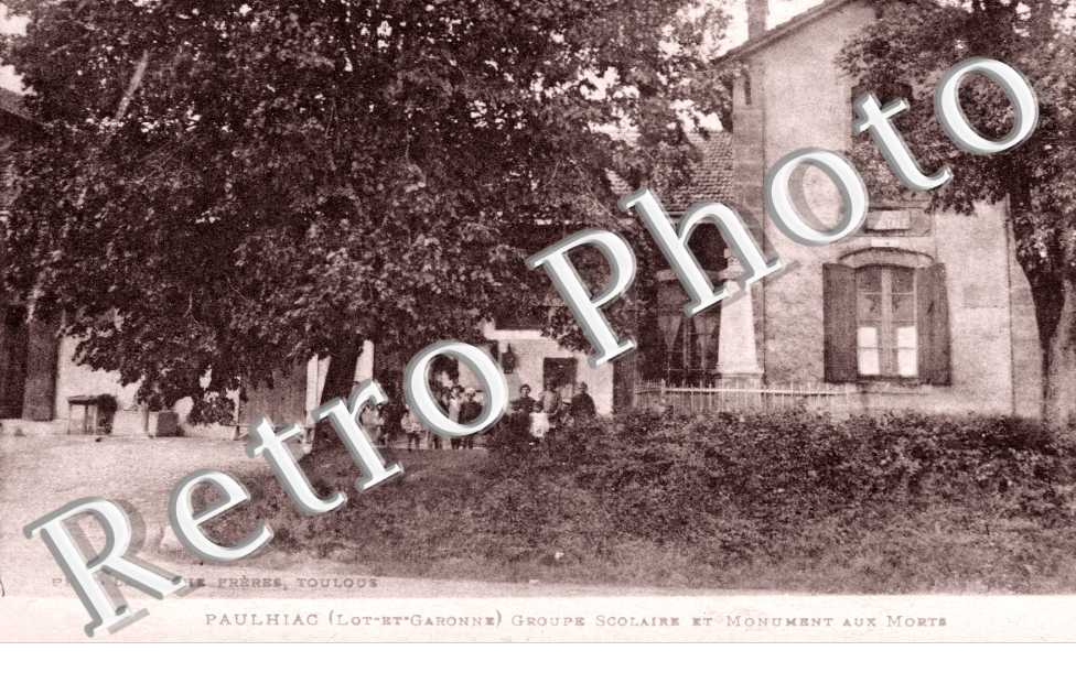 Groupe Scolaire et Monument aux Morts