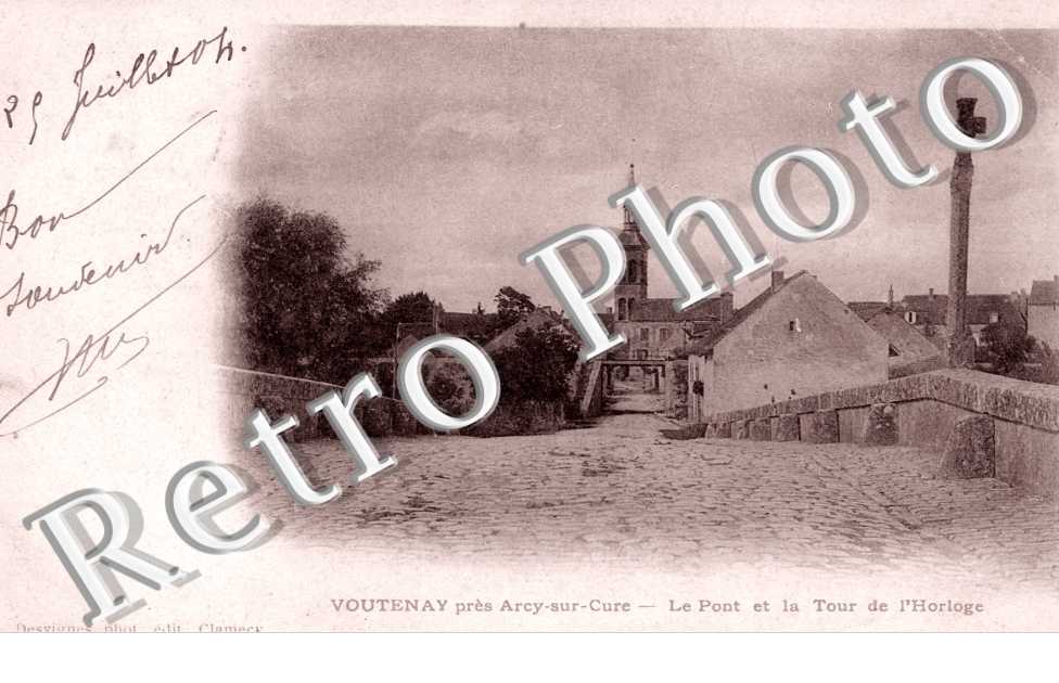 Voutenay, le Pont et la Tour de l'Horloge