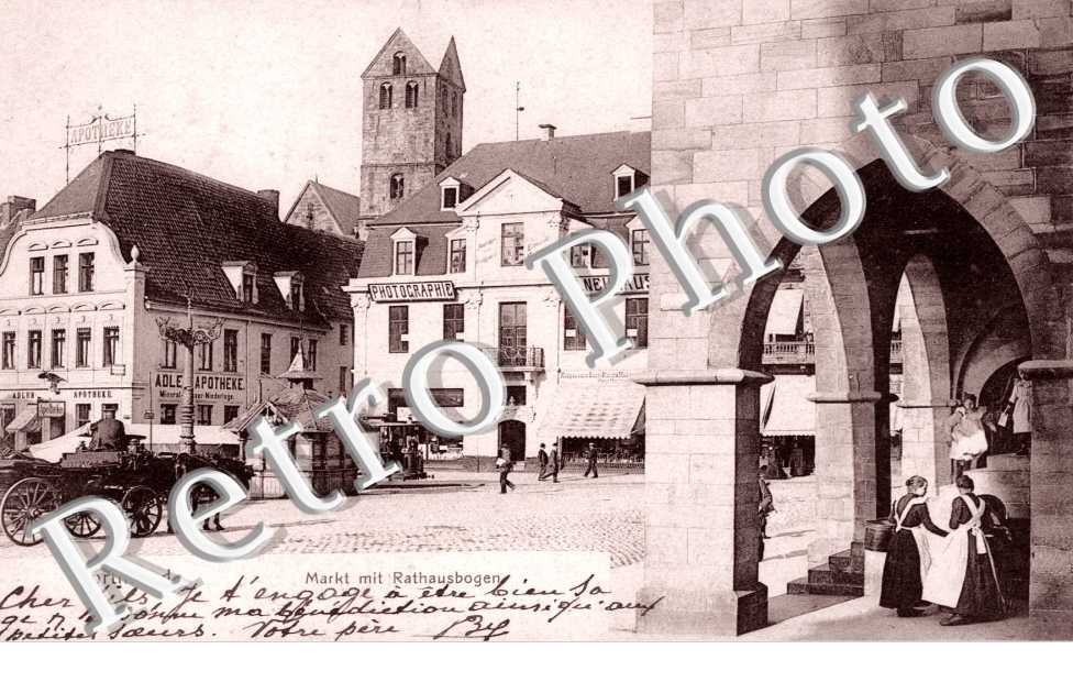 Markt mit Rathausbogen