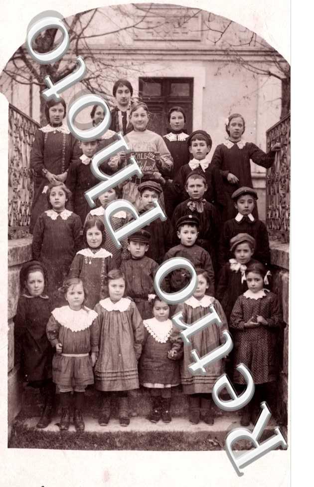 Ecole 1917 - Un Groupe d'enfants