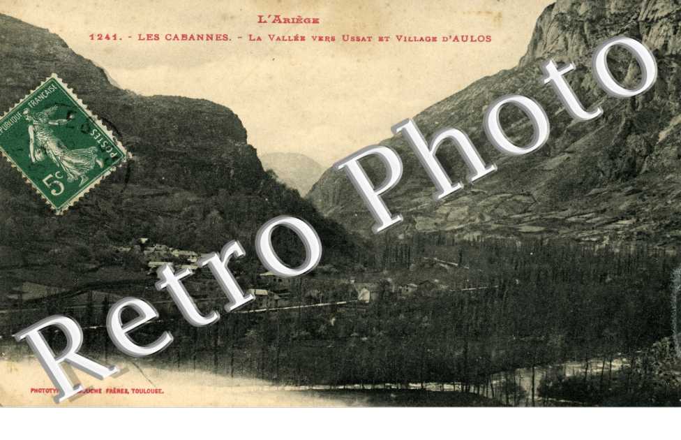 LA vallee vers Ussat et village d'Aulos