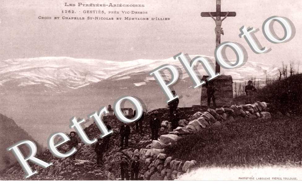 Croix et Chapelle Saint-Nicolaset Montagne d'Illier