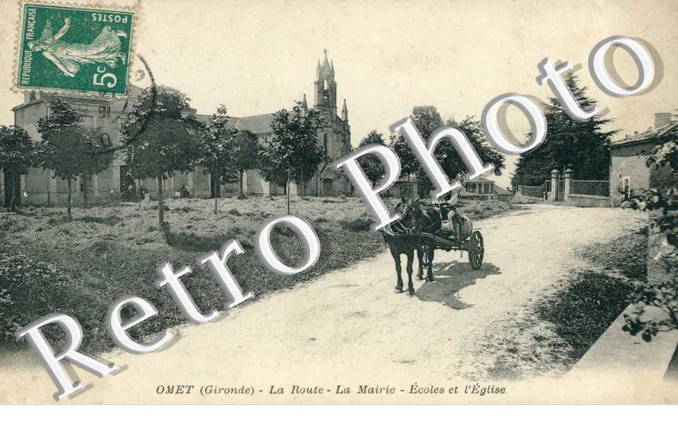 Mairie et les ecoles et l'eglise 