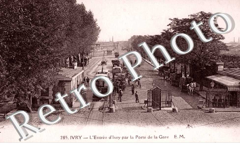 l'entree par la porte de la gare