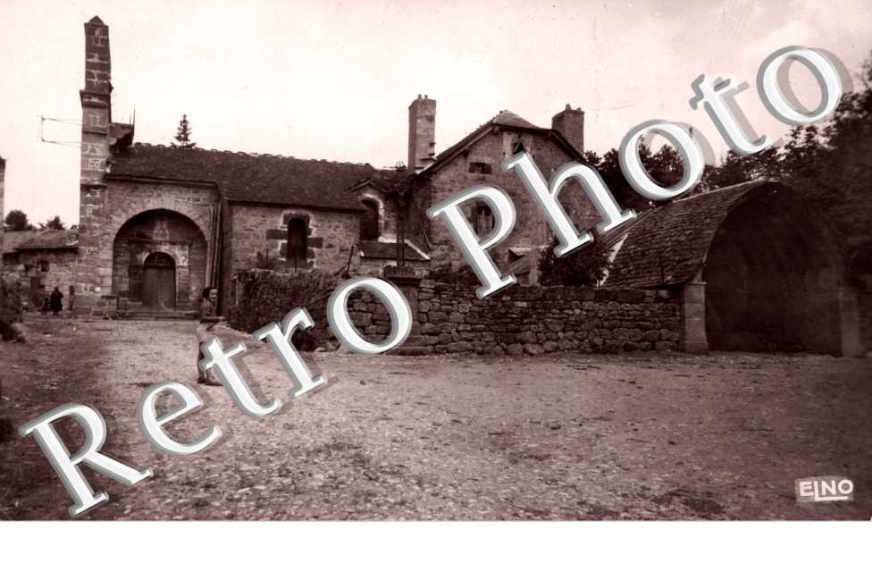 Cure d'Air, Eglise, Presbytere et Fontaine