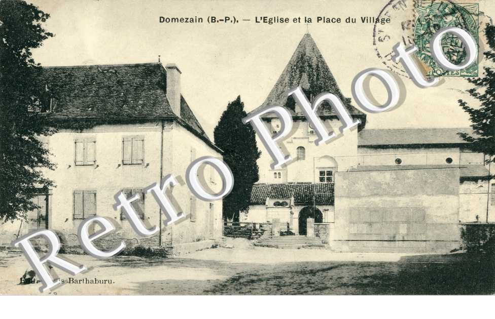L'Eglse et la Place du Village