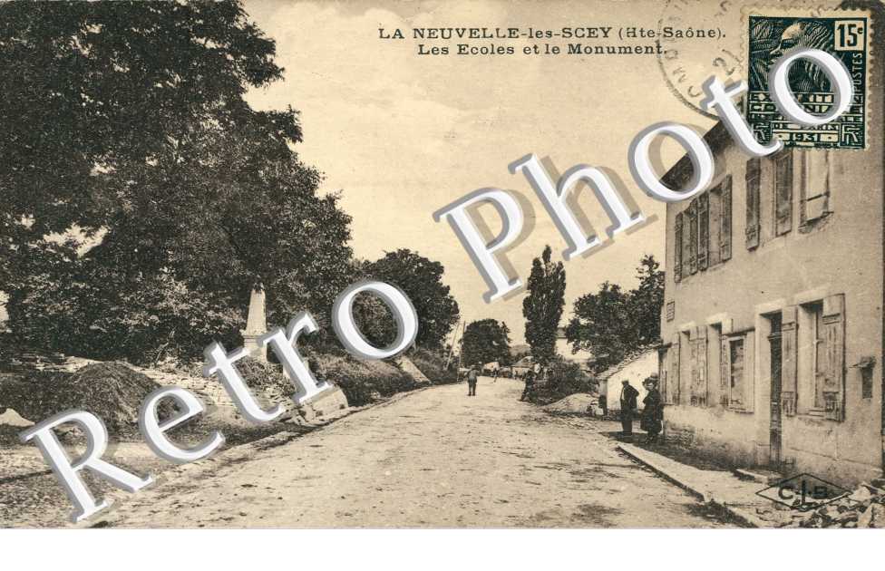 Les Ecoles et le Monument