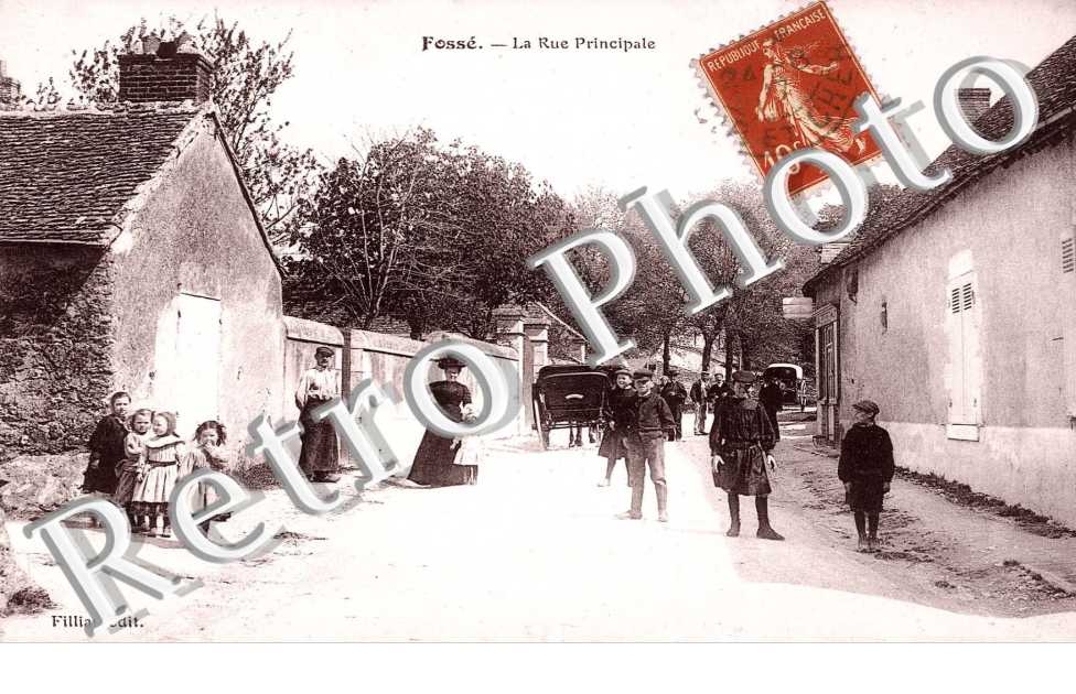 LA RUE PRINCIPALE