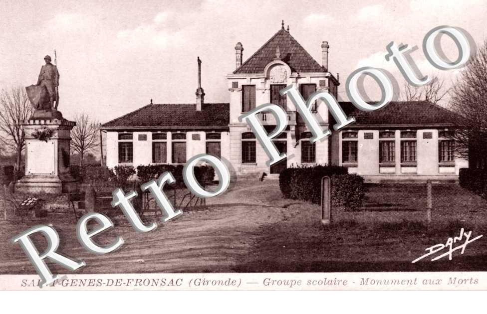 Groupe Scolaire et Monument aux Morts