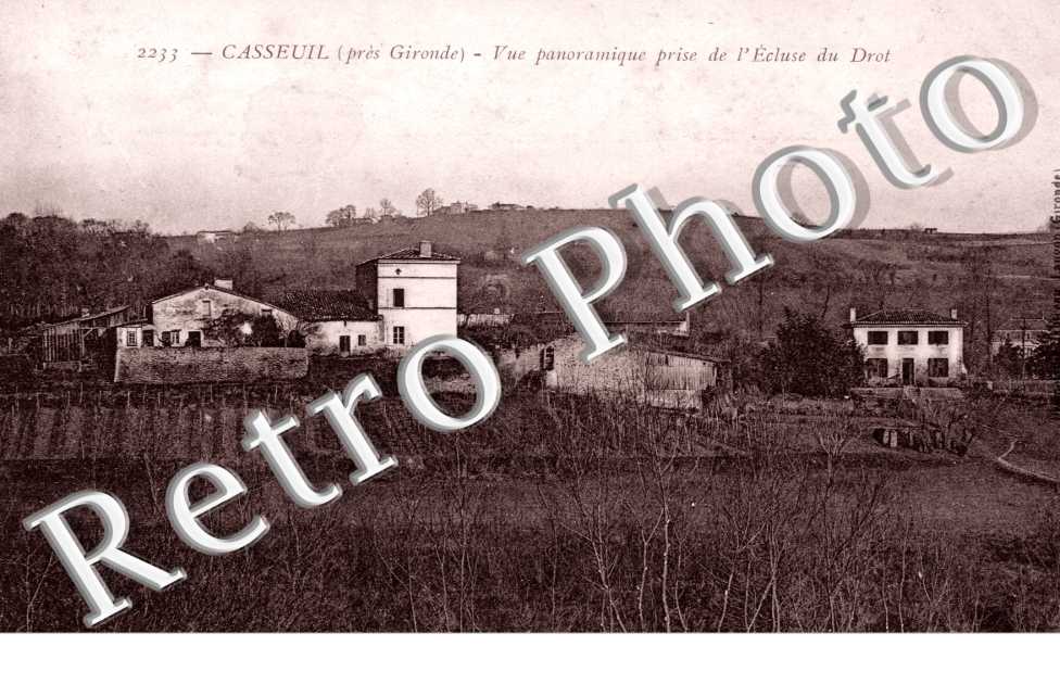 vue panoramique prise de l'Ecluse du Drot