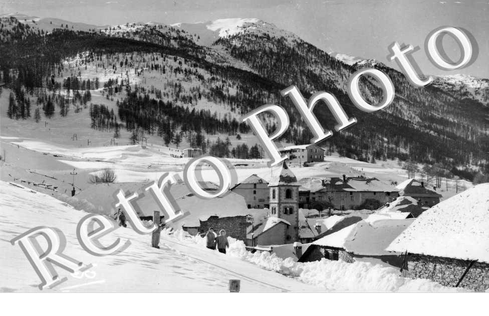 Auberge de Jeunesse et les champs de ski