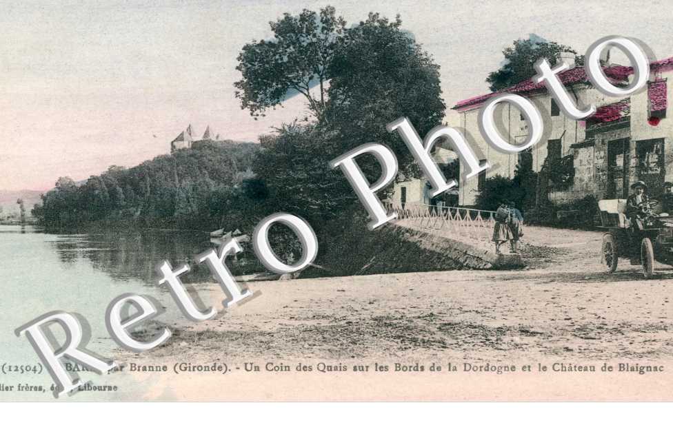 quais sur les bords de la Dordogne et Chateau de Blaignac