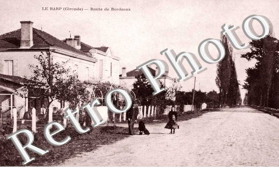 La Mairie et l'Ecole des Garcons