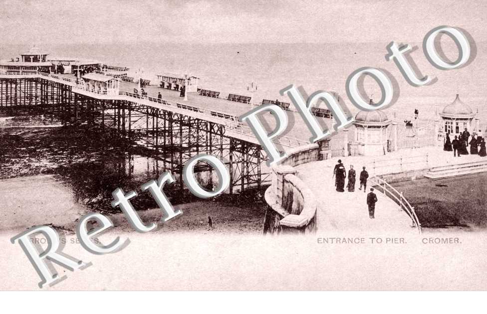 Entrance to pier