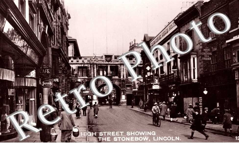 High Street showing the Stonebow