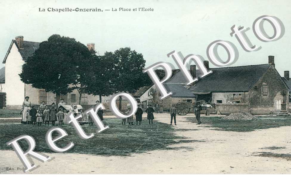 la Place et l'Ecole