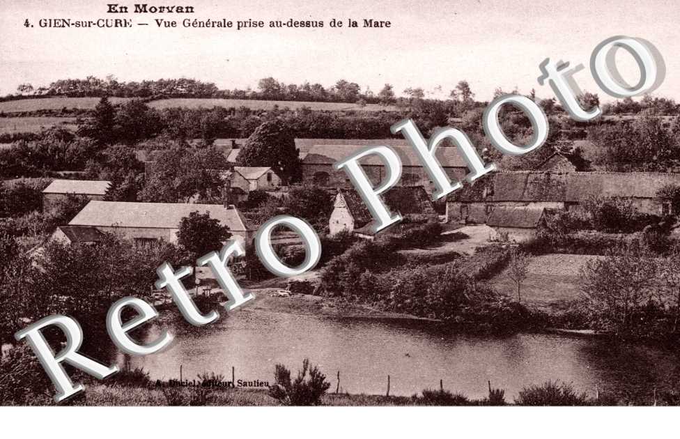 Vue generale prise au dessus de la mare