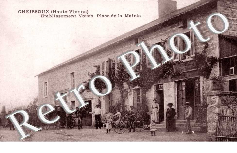 Etablissement Voisin - Place de la Mairie
