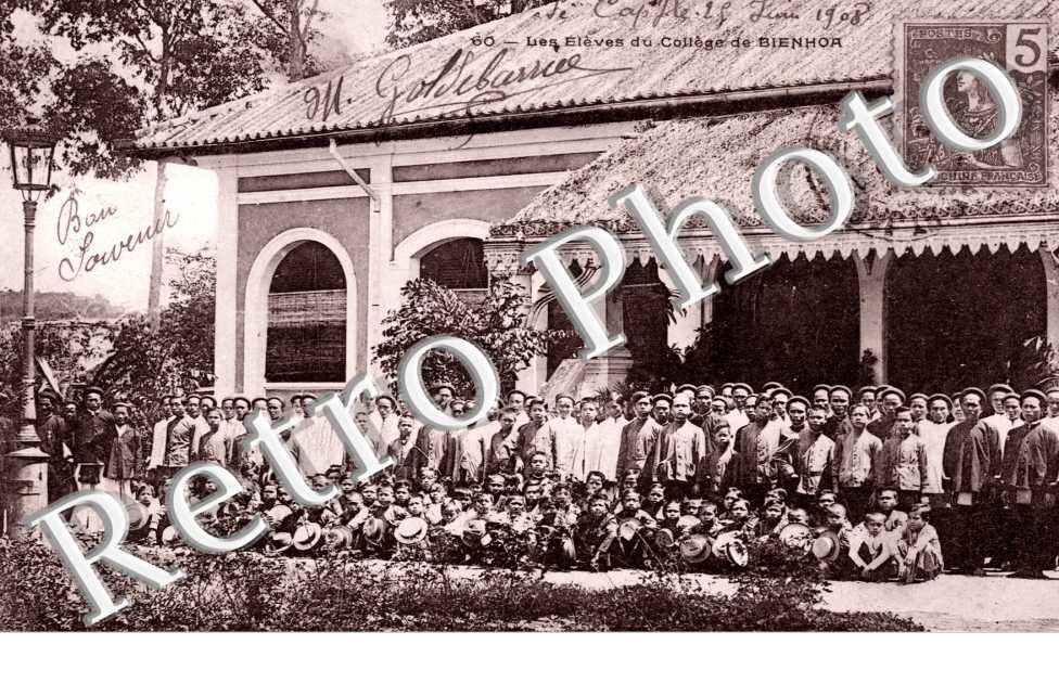 les Eleves du College de Bienhoa