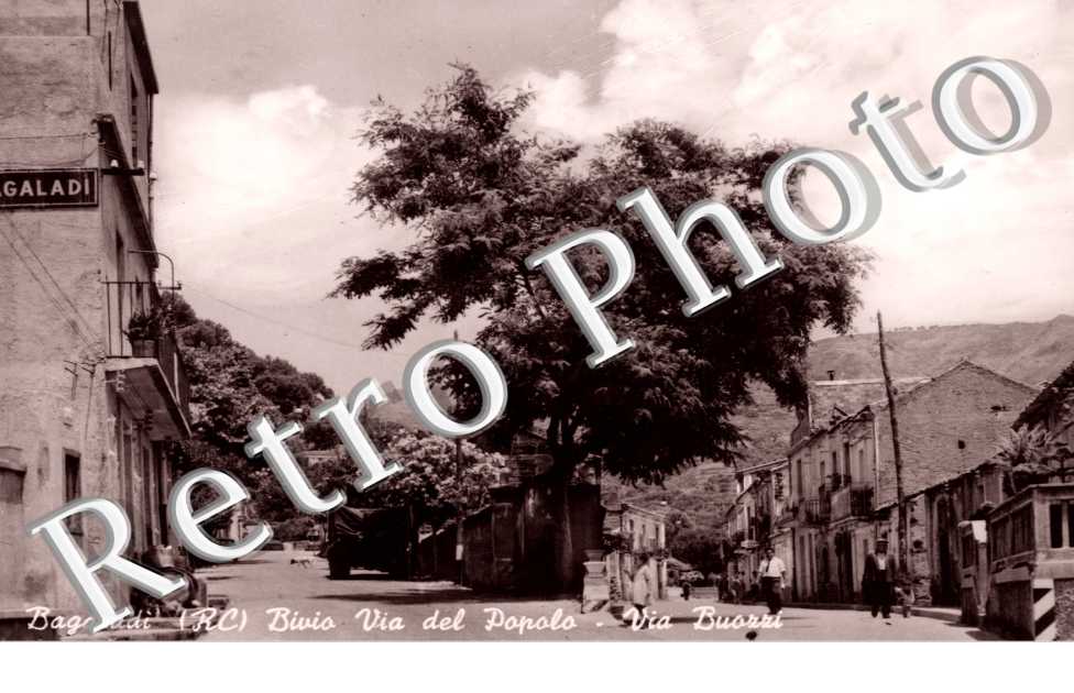 rue du peuple et rue Buozzi  -  annees 50