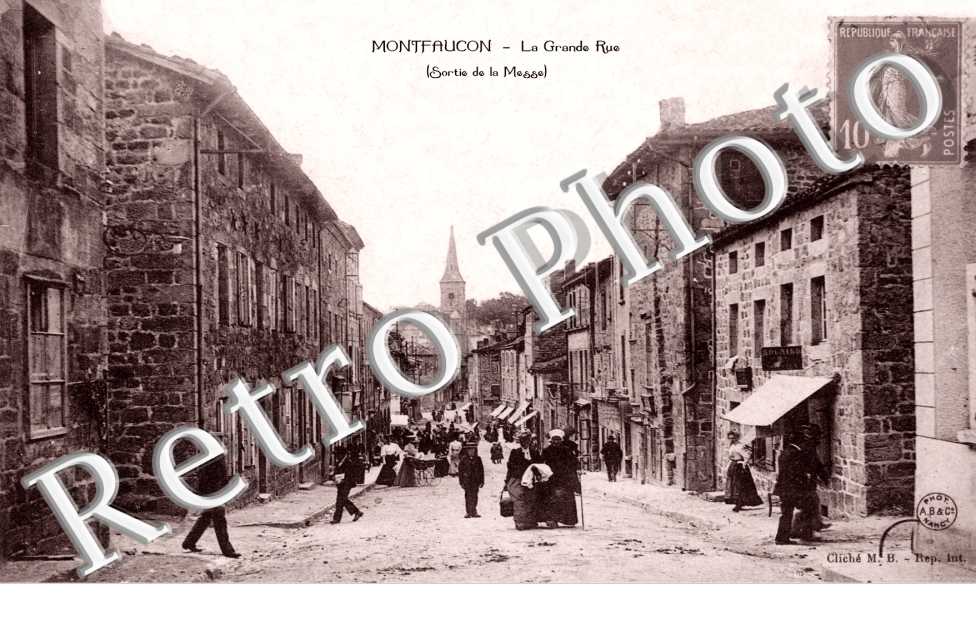 la grande rue (sortie de la messe)