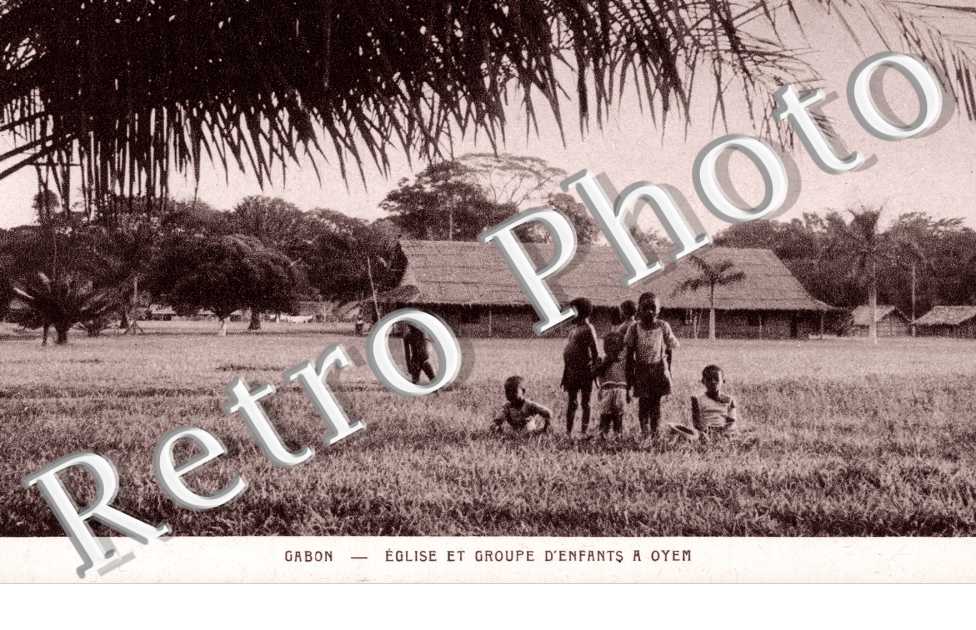 Eglise et Groupe d'Enfants
