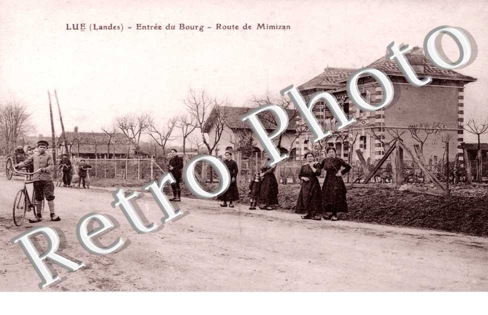 Entrée du Bourg route de Mimizan