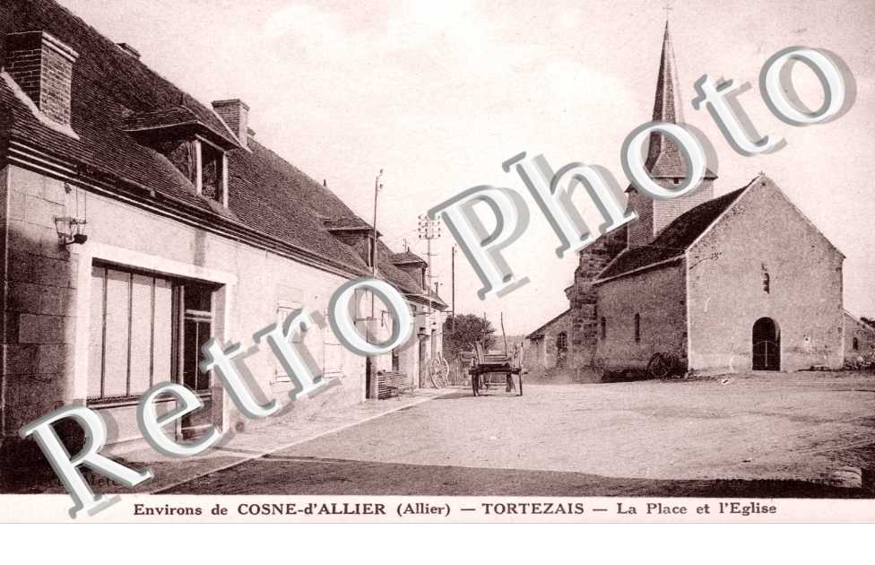 la Place et l'eglise
