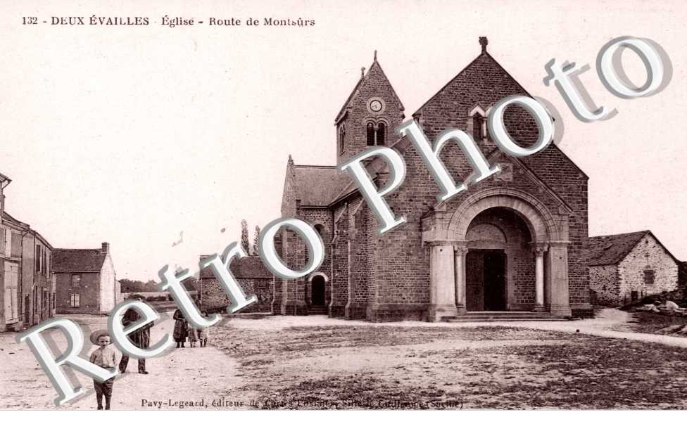 Eglise Route de Montsurs