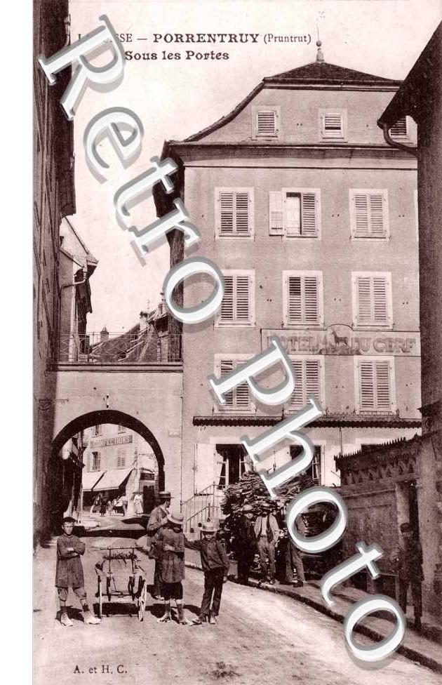 Sous les Portes - Hôtel du Cerf
