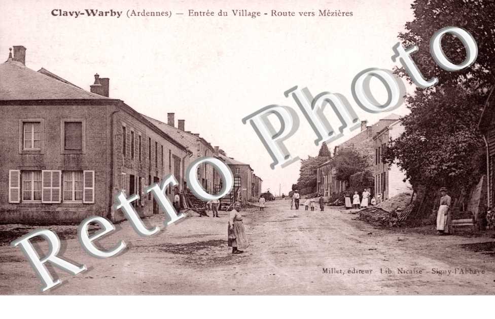 Entree du Village route de Mezieres