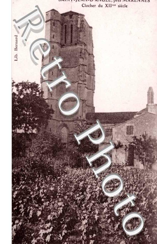 Clocher du XII eme siecle