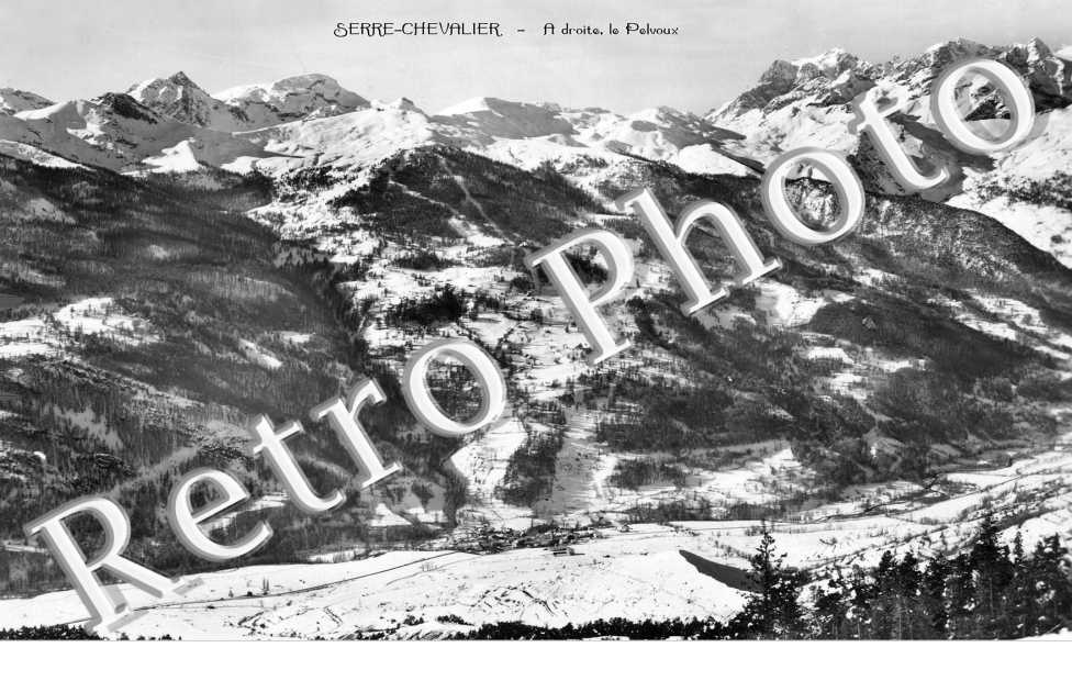 La Station, a droite le Pelvoux (3948 m)