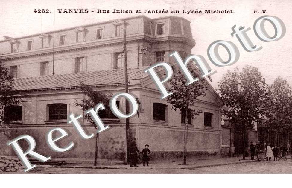 Rue Julien et l'entree du Lycee Michelet