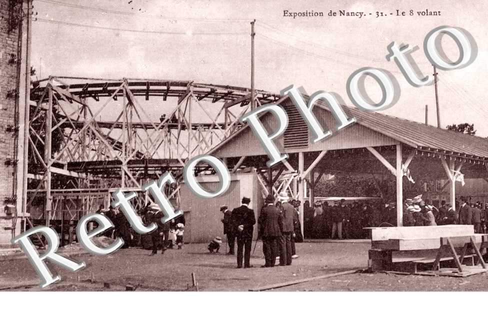Exposition  Le 8 volant
