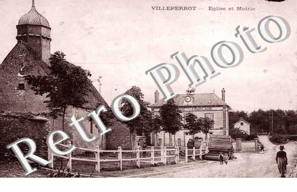 Eglise et mairie