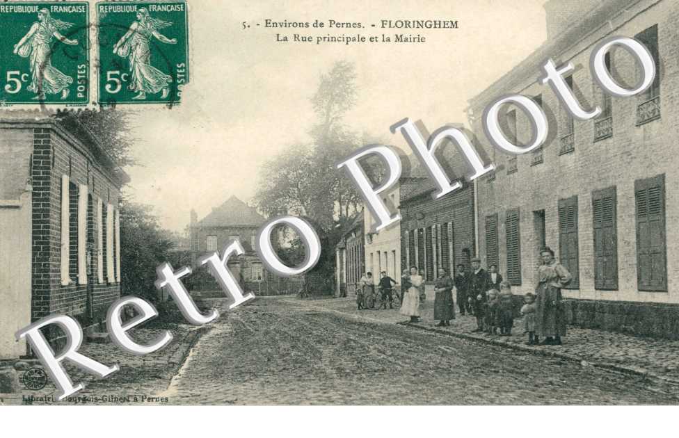 la rue principale et la mairie - carte anim