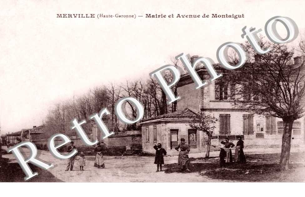Mairie et avenue de Montaigut