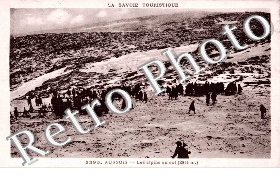Les alpins au col