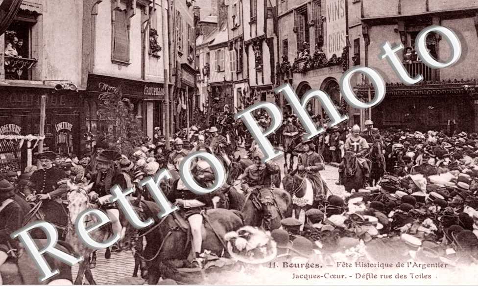 rue des Toiles  Fete historique de l'Argentier Jacque-Coeur