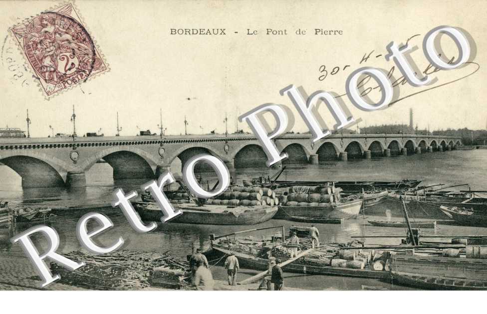 Le Pont de Pierre - tonneaux