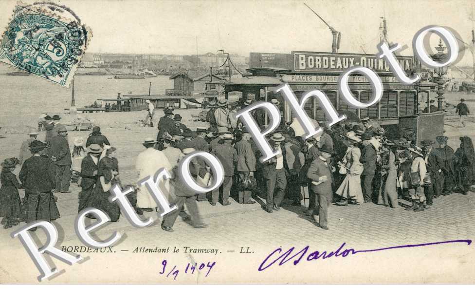 Attendant le Tramway