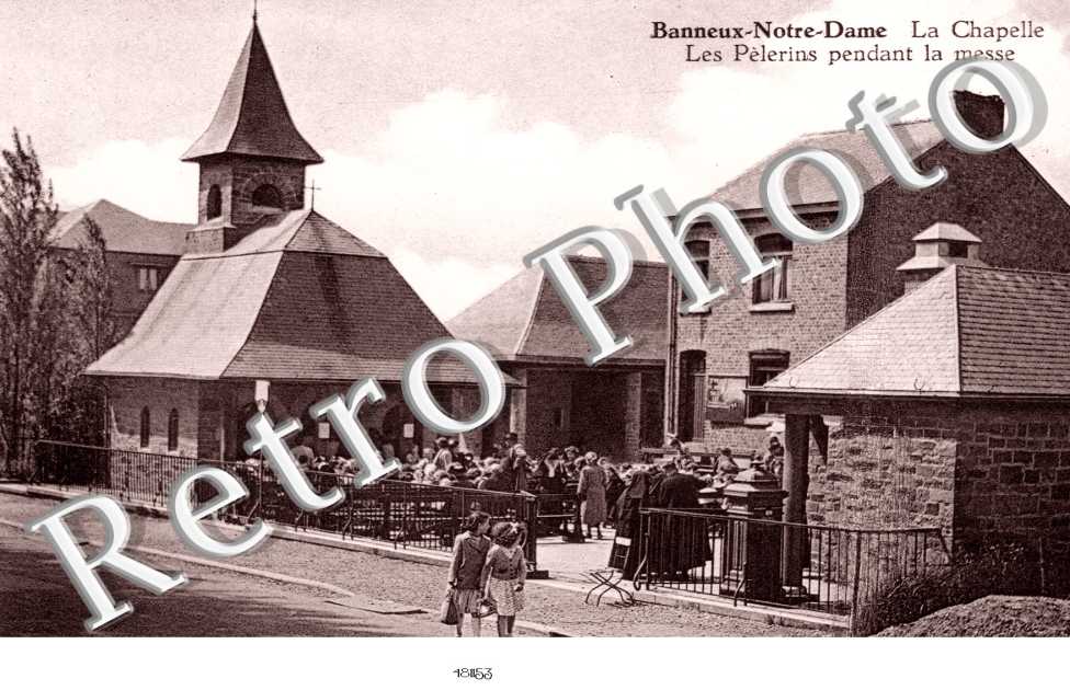La Chapelle - Les Pelerins pendant la Messe