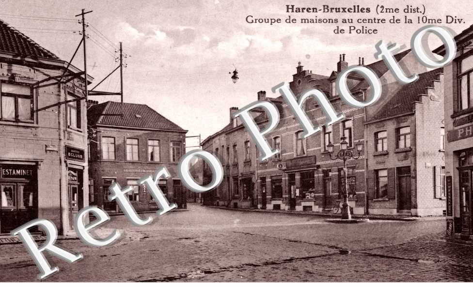 Groupe de Maisons au centre de la 10ème div. de Police
