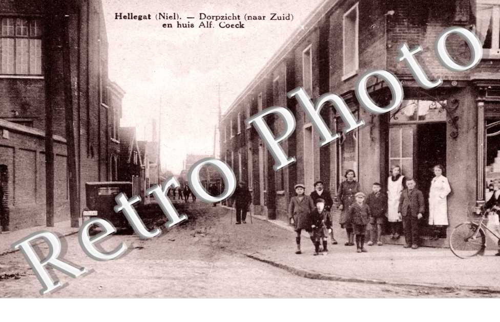 Hellegat - Dorpzicht en huis Alf. Coeck - Boom