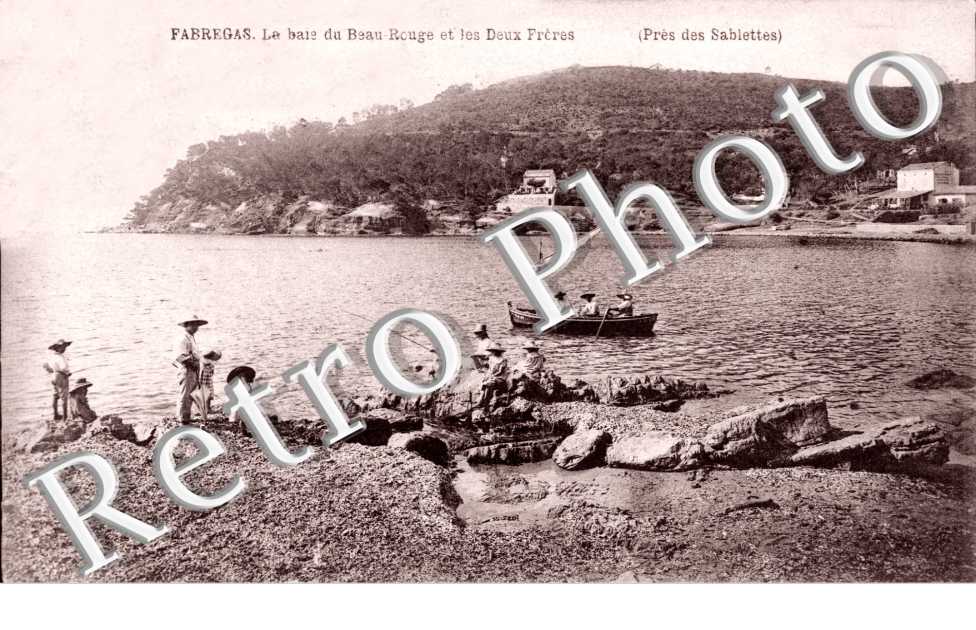 Fabregas  La baie du Beau Rouge et les Deux Freres Pres des Sablettes