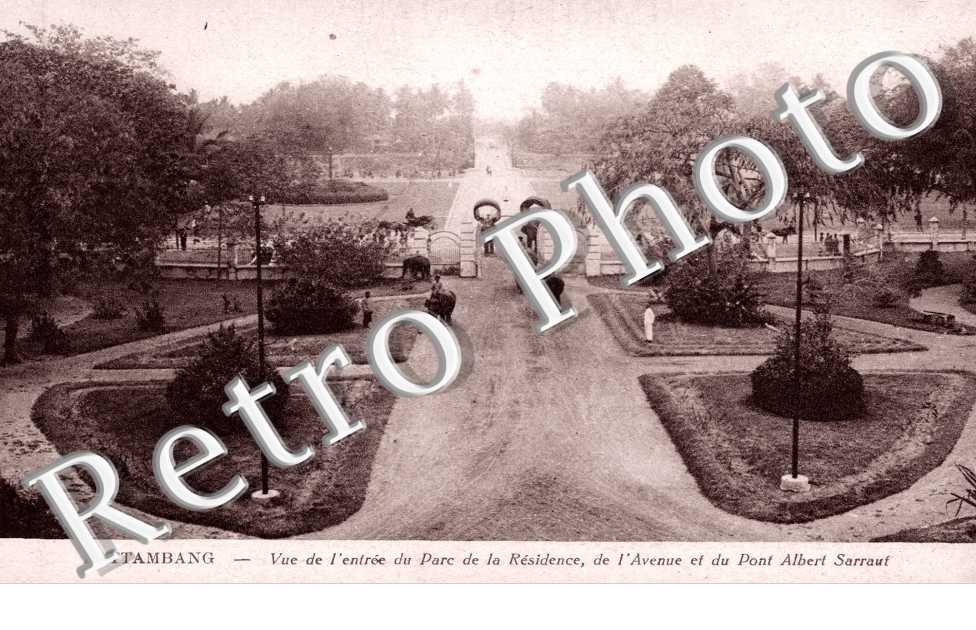 Vue de l'Entree du Parc